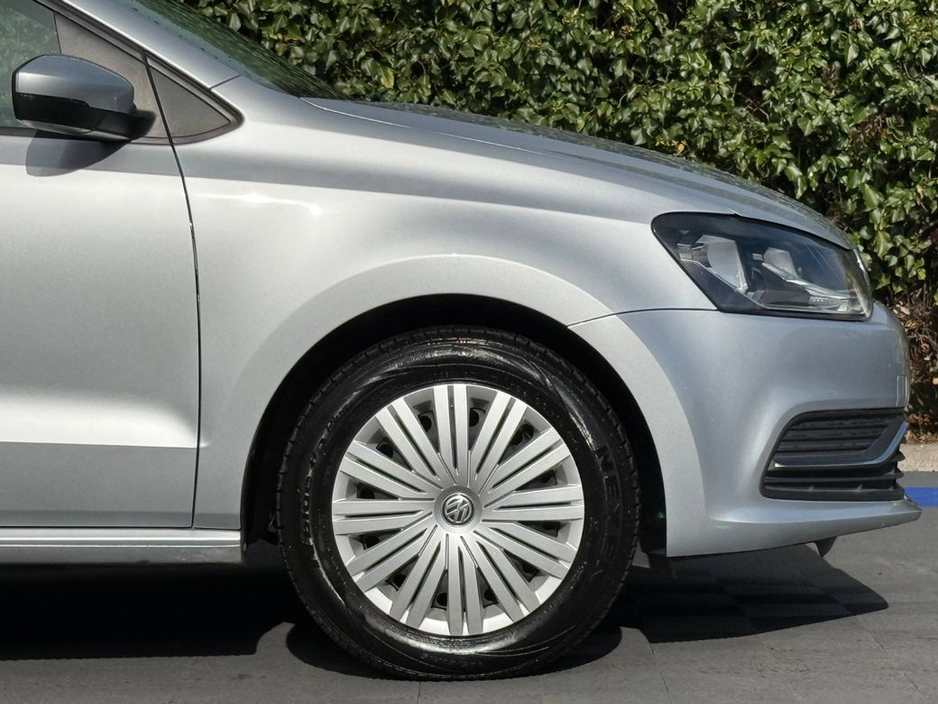 2015 Volkswagen Polo - image 9