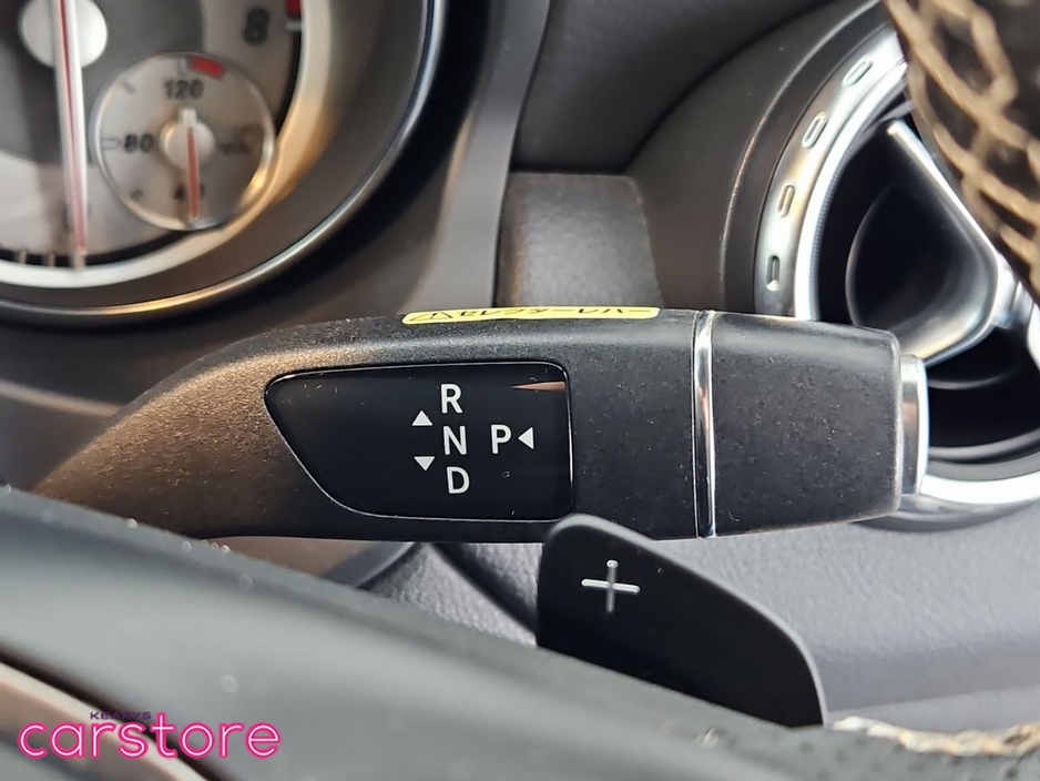 2016 Mercedes-Benz GLA Class - image 20