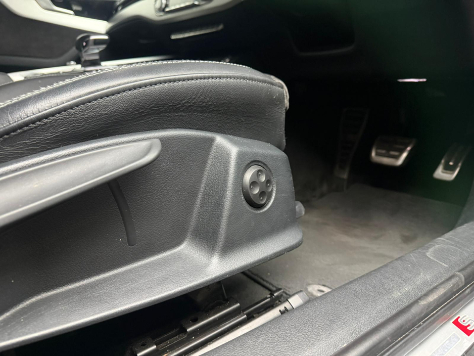 2021 Audi A4 - image 13