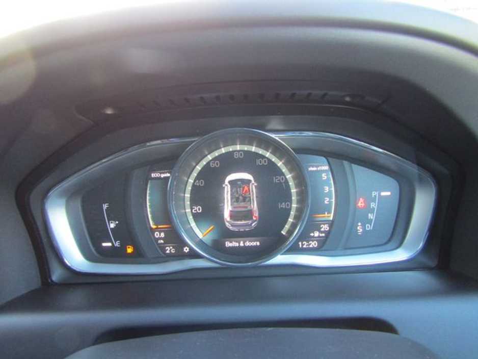 2016 Volvo XC60 2.0 D4 R-design NAV 190BHP 5DR €15,950