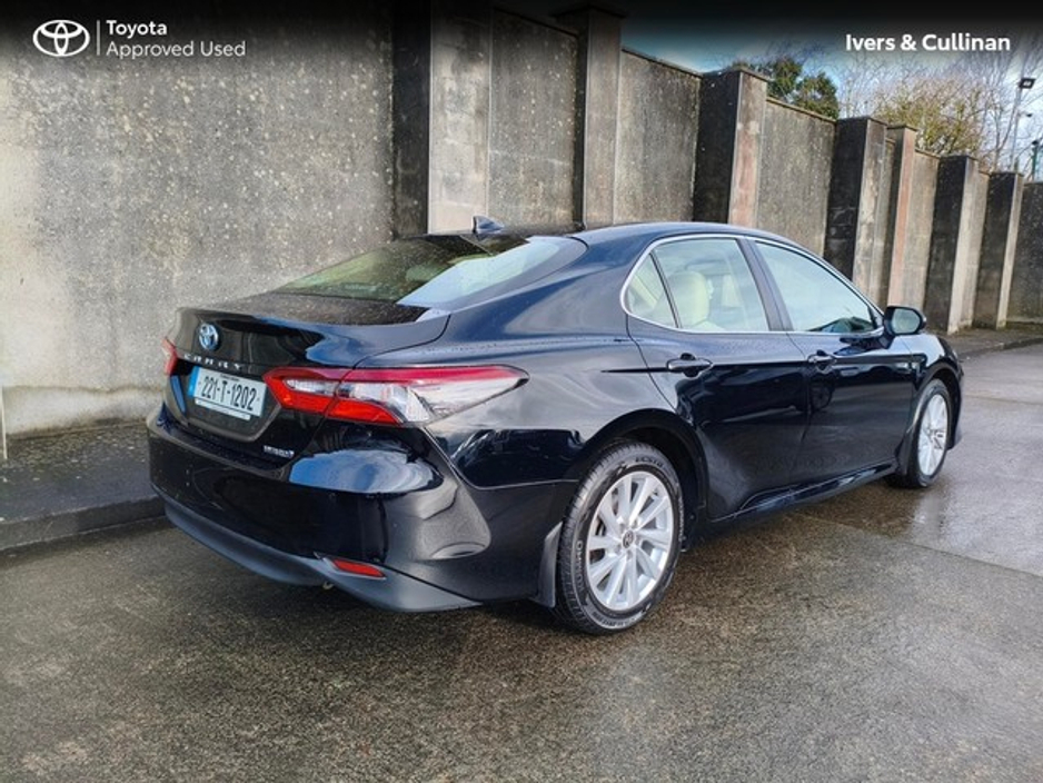 2022 Toyota Camry - image 3