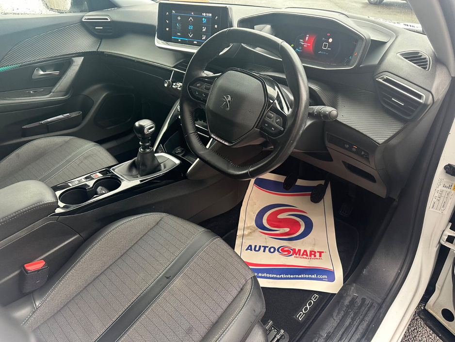 2022 Peugeot 2008 1.2 Puretech 100bhp Allure €21,895