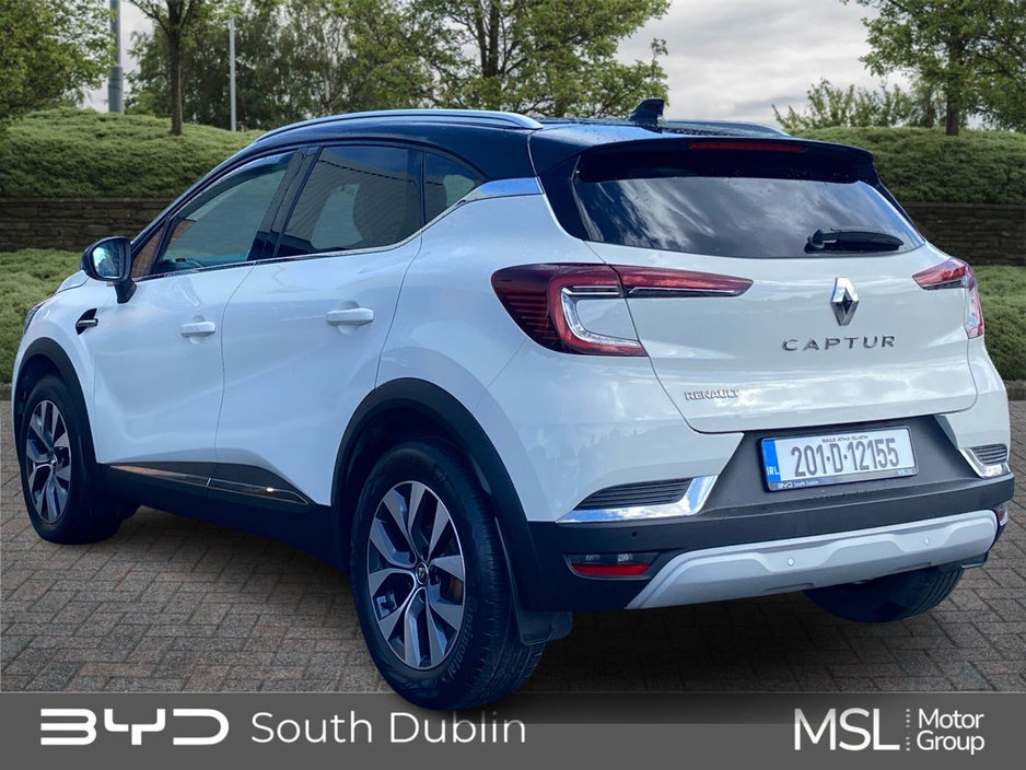 2020 Renault Captur - image 4