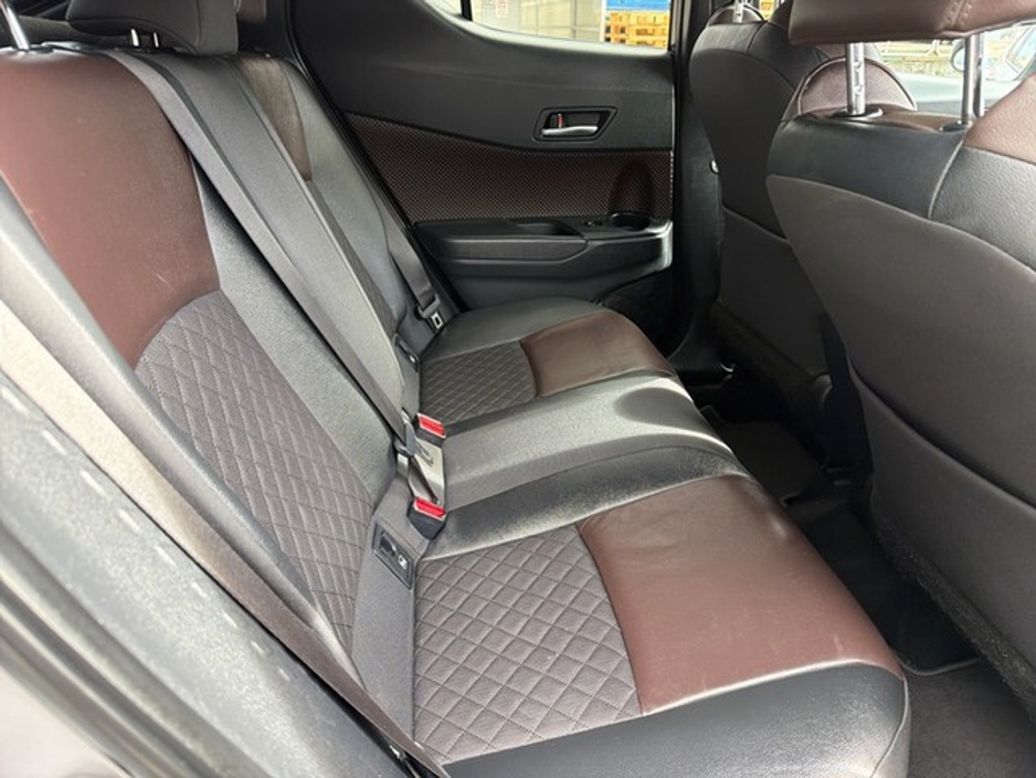 2018 Toyota C-HR - image 14