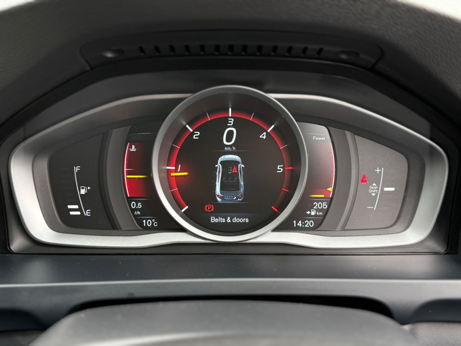 2015 Volvo S60 - image 24