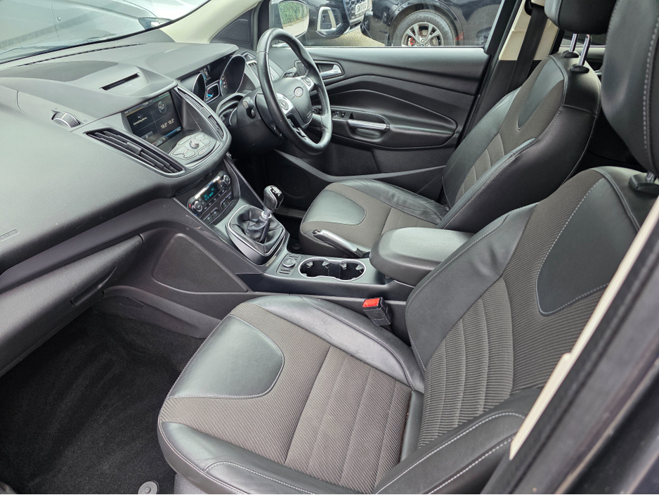 2016 Ford Kuga - image 19