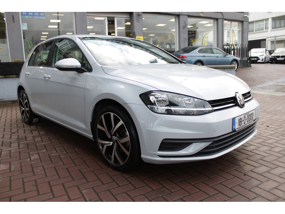 2018 Volkswagen Golf 1.2TSI COMFORTLINE PLUS WITH ONLY 40,000 KMS // BRAND NEW 18 INCH GTI ALLOYS // BUY WITH CONFIDENC AA AND SIMI APPROVED DEALER 2025 // FINANCE ARRANGED // ALL TRADE INS WELCOME // €19,950