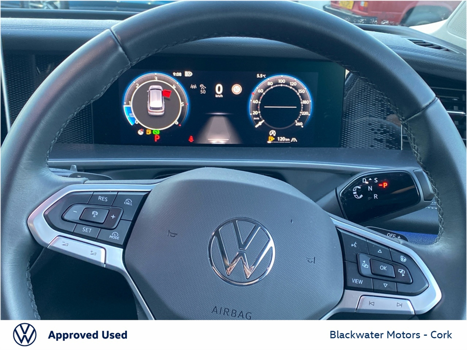 2025 Volkswagen Tayron - image 15