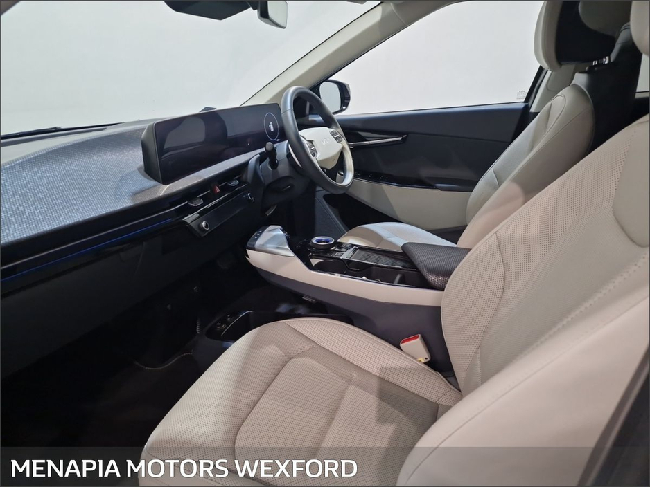 2022 Kia EV6 - image 5