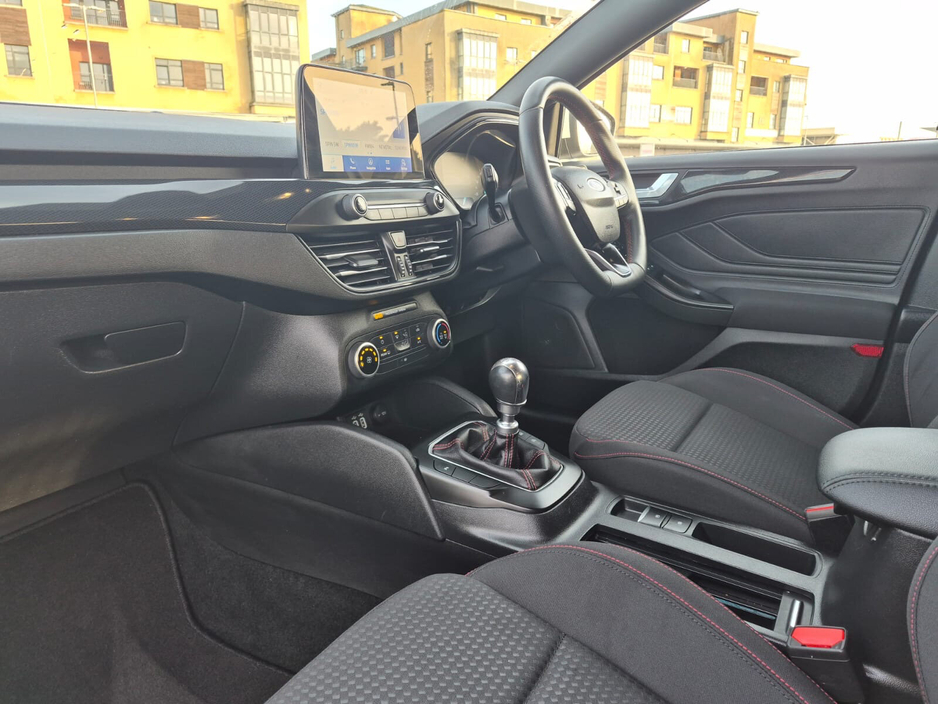 2021 Ford Focus - image 10