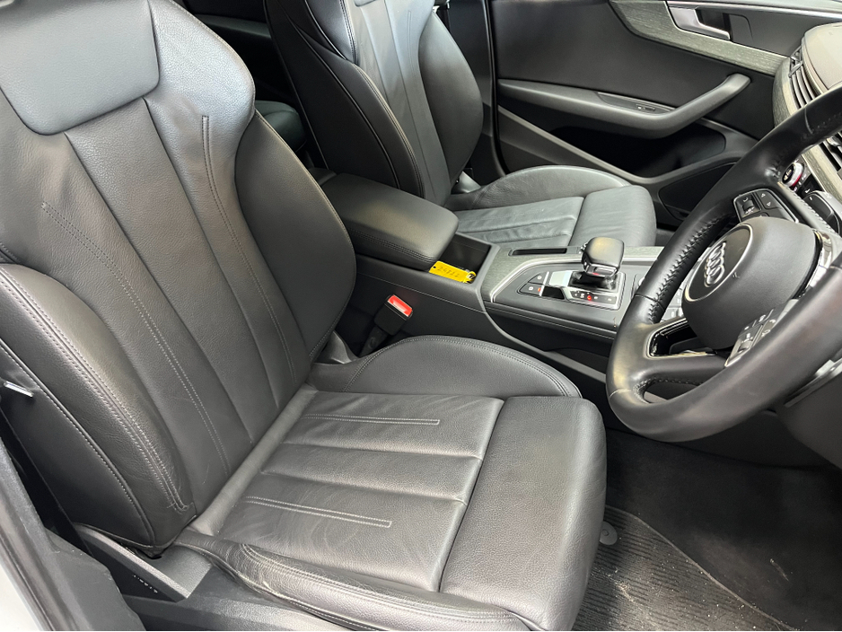 2019 Audi A4 - image 10