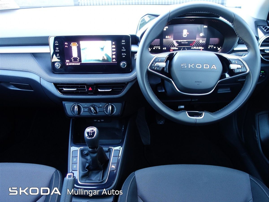 2025 Skoda Fabia - image 2