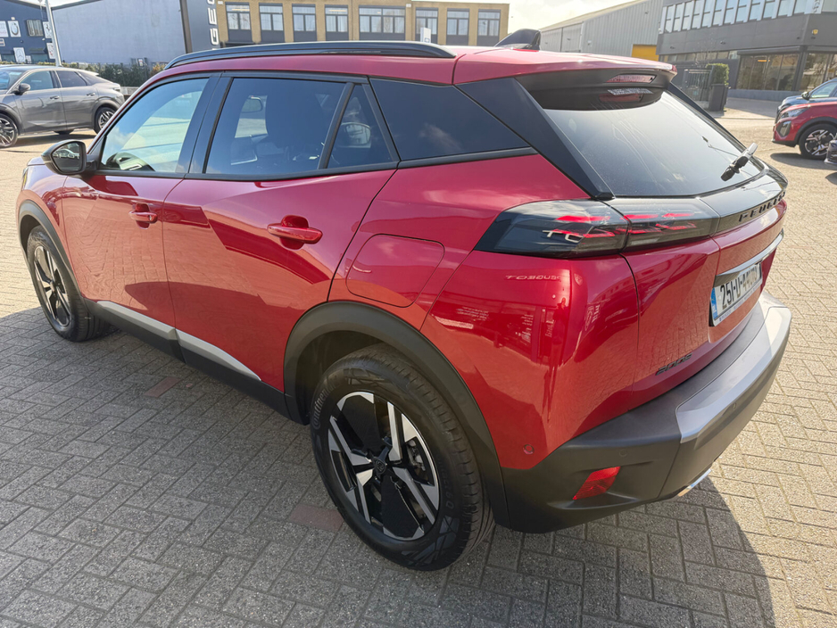 2025 Peugeot 2008 - image 9