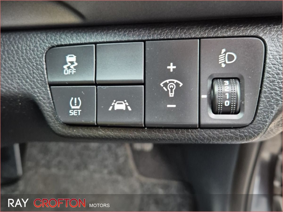 2019 Kia Stonic - image 18