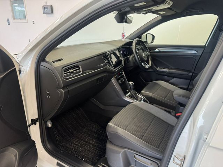 2021 Volkswagen T-Roc 2.0 TDI 150bhp R-Line DSG €26,995
