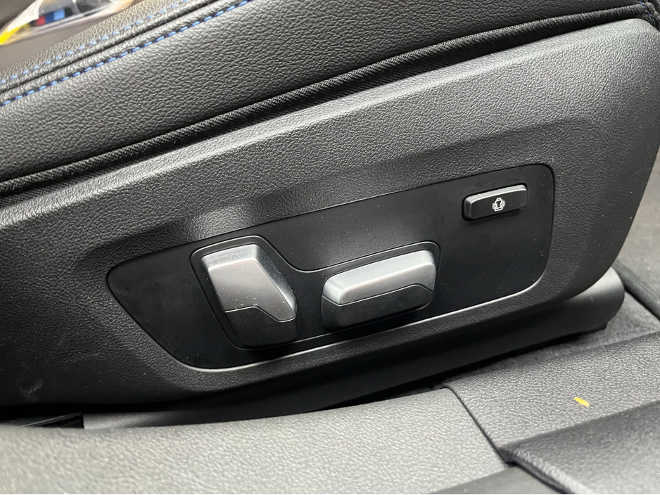 2023 BMW i4 - image 14