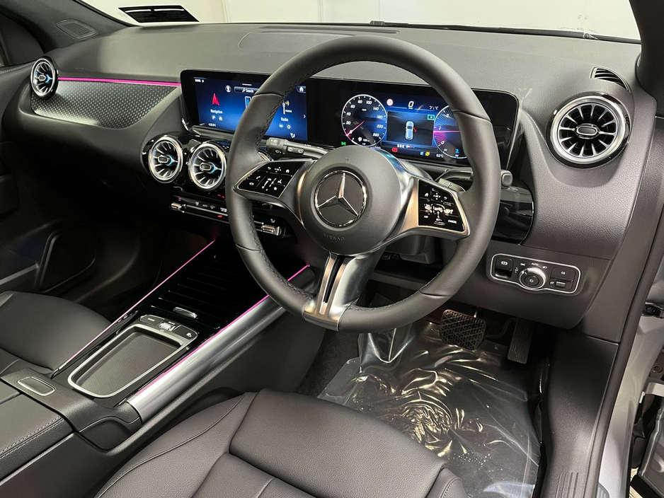 2026 Mercedes-Benz GLA Class 180d Progressive - 18 Inch Alloys - Reversing Camera - Ambient Lighting - Sat Nav - Climate Control - Heated Seats - Keyless Start - Apple CarPlay/Android Auto €60,760