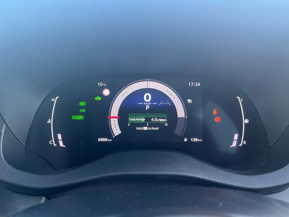 2025 Toyota Yaris YARIS LUNA SPORT €28,888