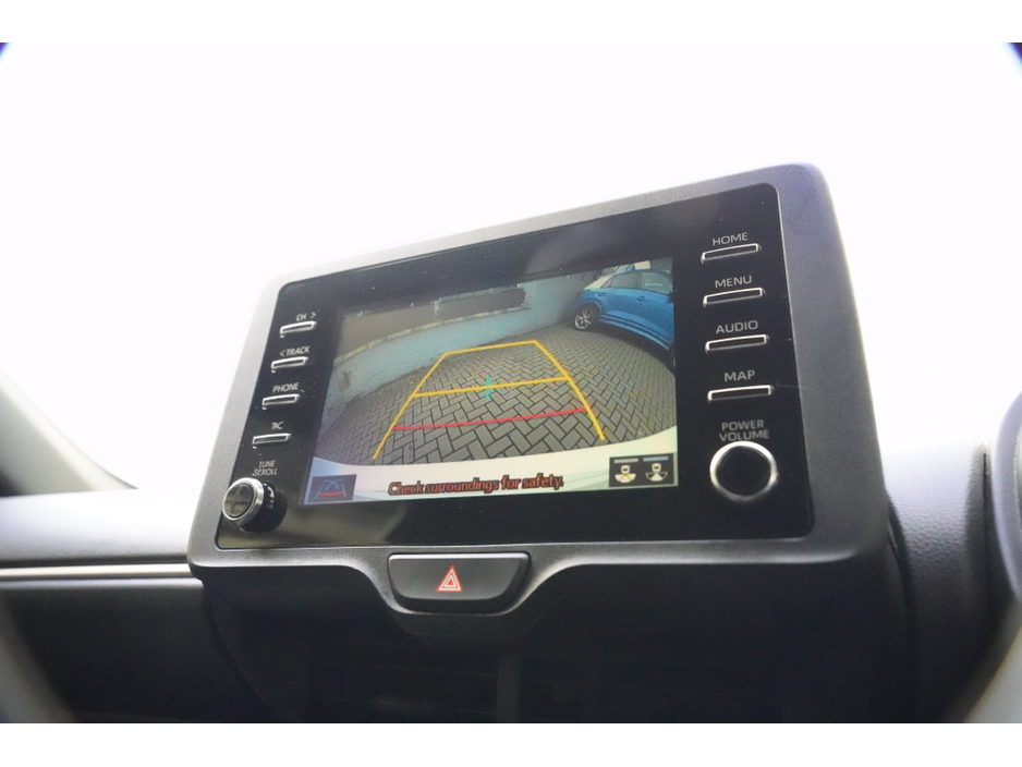 2020 Toyota Yaris - image 13