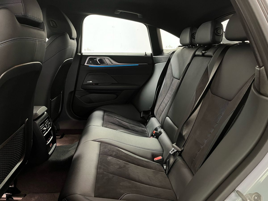 2024 BMW i4 - image 8