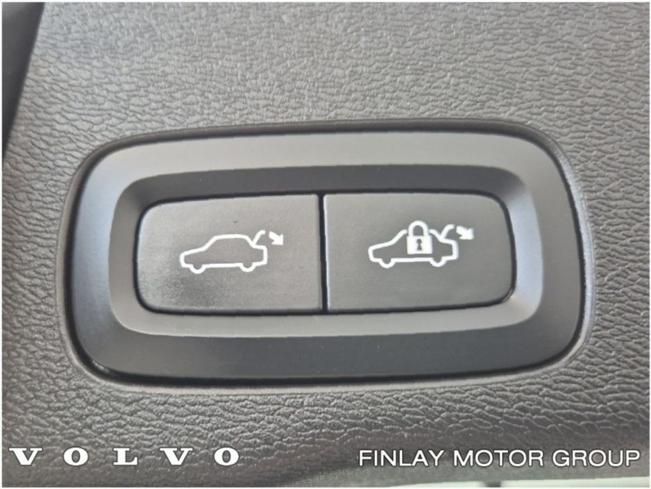 2022 Volvo XC60 B4 MHEV DSL (197hp) Inscription AWD