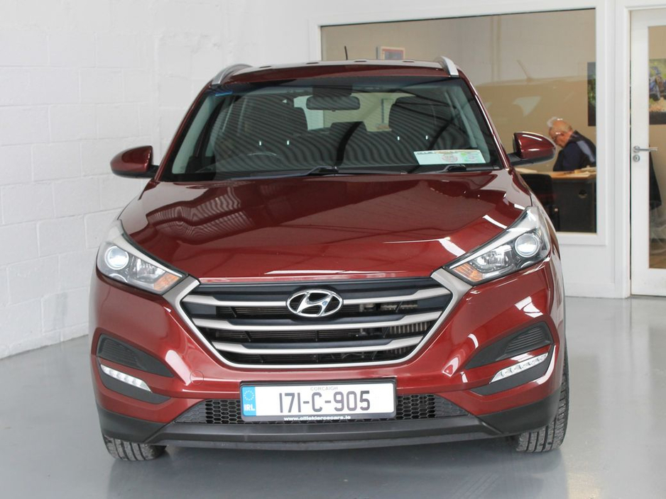 2017 Hyundai Tucson - image 2