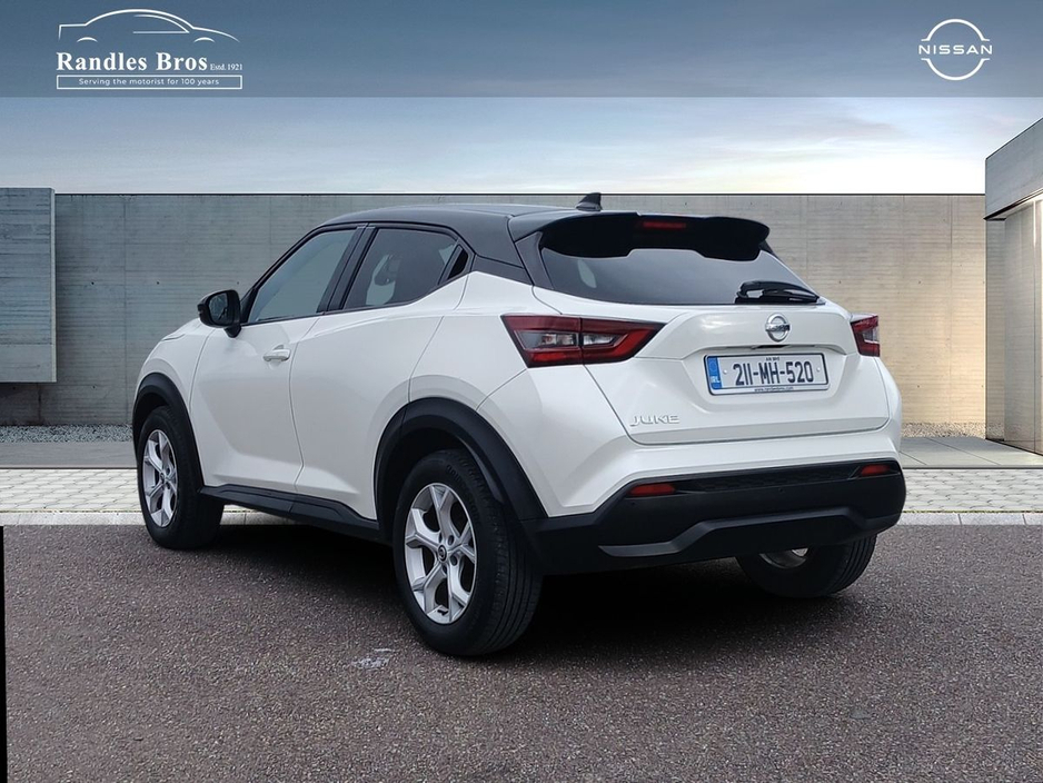 2021 Nissan Juke - image 2