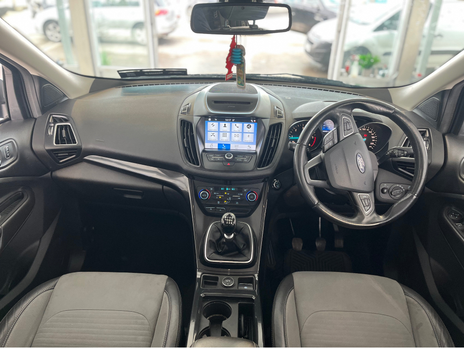 2017 Ford Kuga - image 14