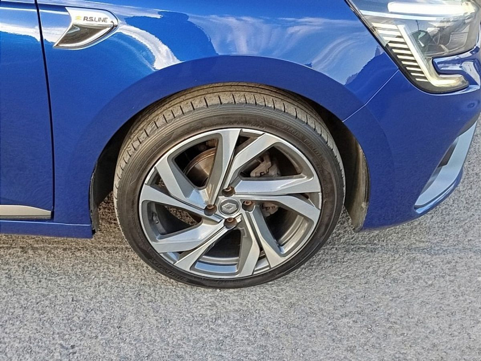 2021 Renault Clio - image 7