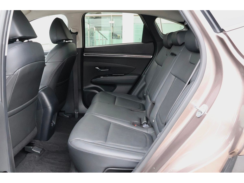 2022 Hyundai Tucson - image 14