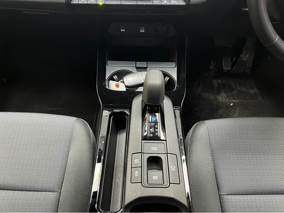 2025 Toyota Prius - image 17