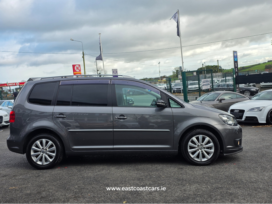 2012 Volkswagen Touran 7 SEATER * HIGHLINE ALCANTARA SEATS * REVERSING CAMERA * SIMI DEALER - SPECIALISING IN IMPORTS OF JAP AUTOMATIC HI SPEC BLUEMOTION // LARGE TOUCH SCREEN // €10,500