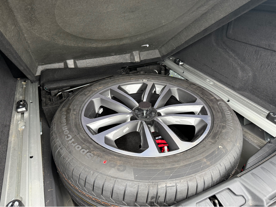 2016 Jaguar F-Pace 2.0 D AWD R-SPORT AUTO 5DR €15,950