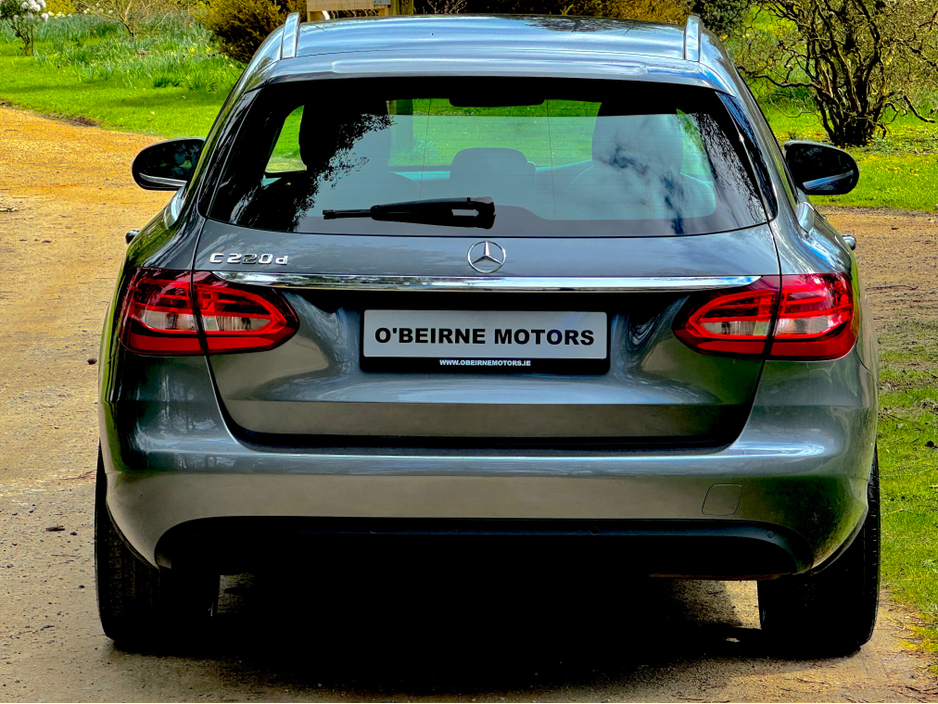 2018 Mercedes-Benz C Class - image 2
