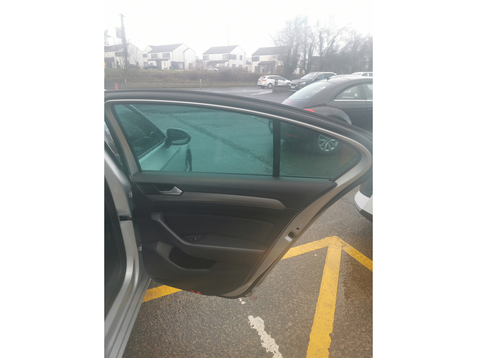 2016 Volkswagen Passat 1.6 TDI BLUEMOTION 120PS 4DR €9,000