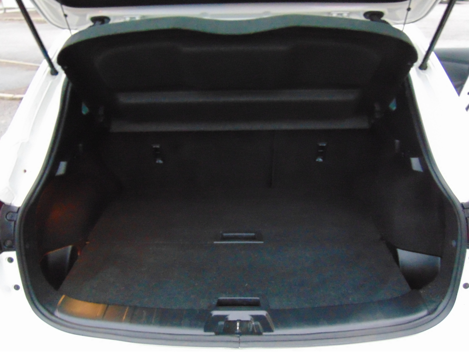 2016 Nissan Qashqai - image 10