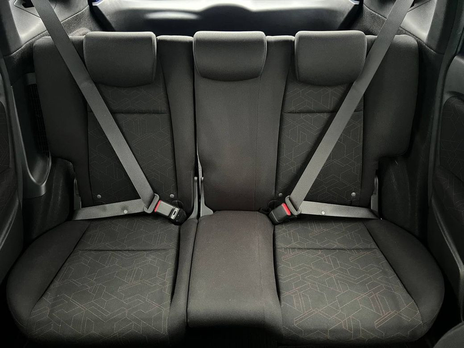 2016 Honda Fit SPORT 1.5 HYBRID // DIAMOND CUT ALLOYS // SERVICE HISTORY // PADDLE SHIFT €10,900