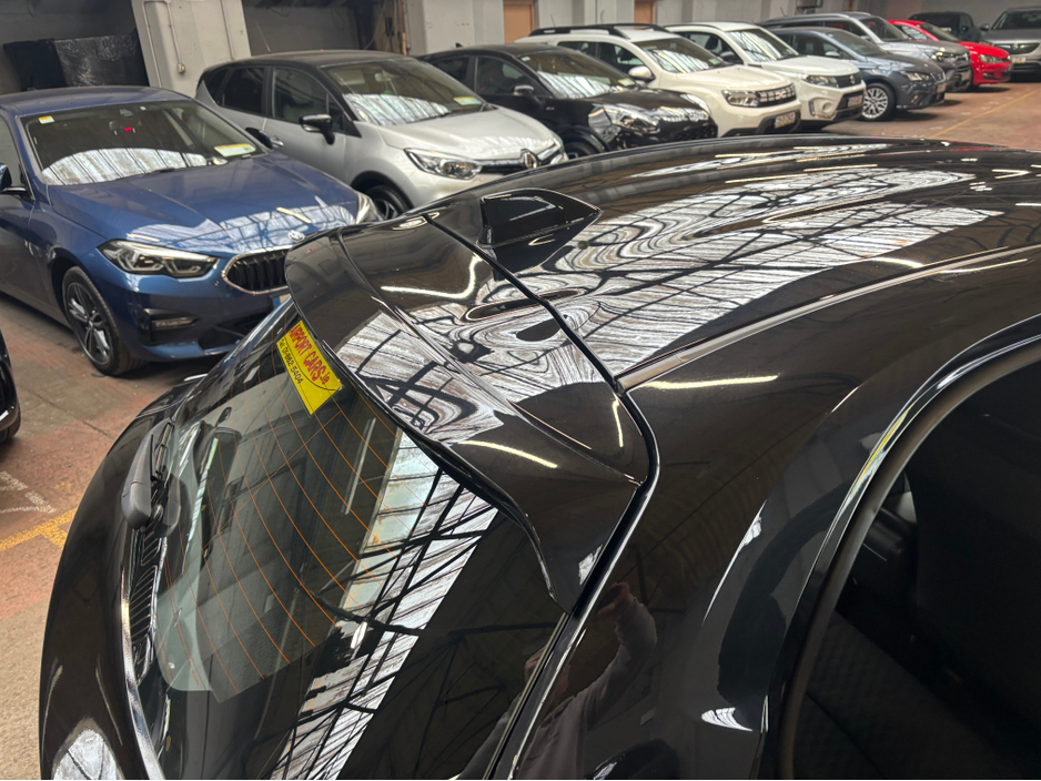 2021 Toyota Yaris - image 17