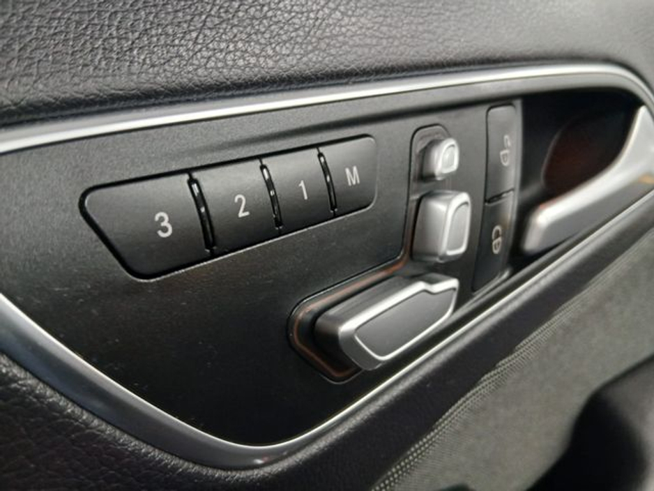 2016 Mercedes-Benz A Class - image 20