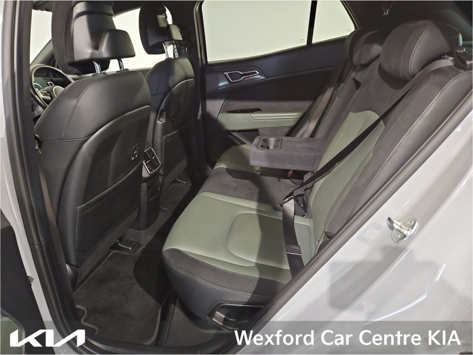 2024 Kia Sportage Anniversary Edition Plug-in Hybrid €39,895