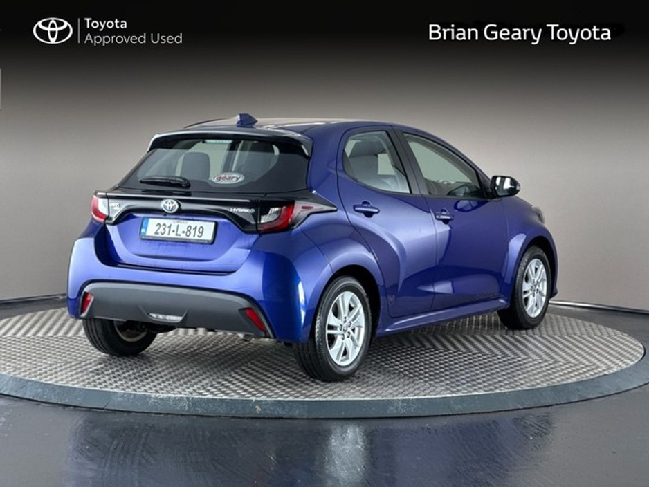 2023 Toyota Yaris HYBRID LUNA €23,950