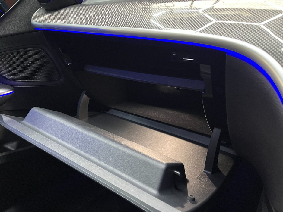 2027 Mercedes-Benz C Class - image 25