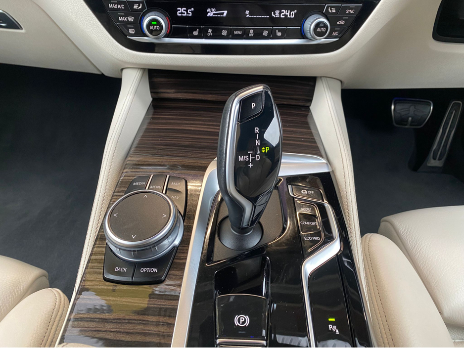 2022 BMW 5 Series D 5SMA 4DR AUTO M SPORT €42,650