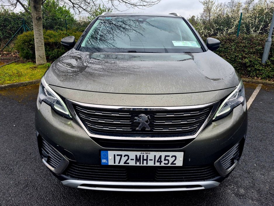 2017 Peugeot 5008 - image 3