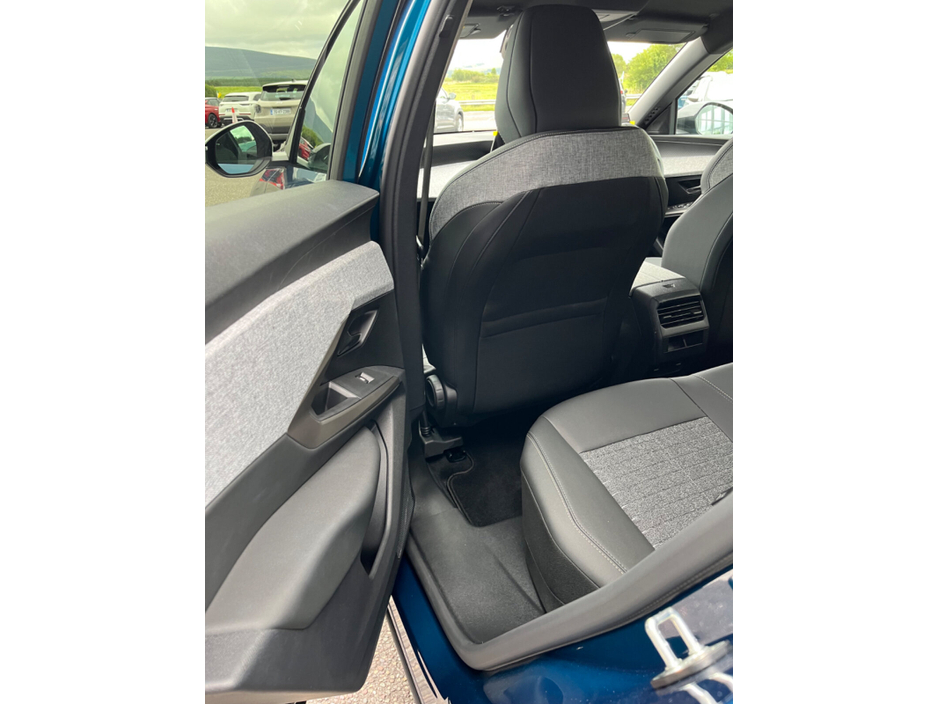 2025 Peugeot 3008 1.2 MHEV 145bhp eDCS6 Allure €43,950