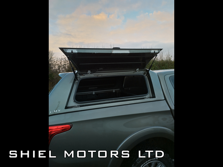 2020 Mitsubishi L200 CREW CAB PICK UP 4X4 MANUAL €25,750