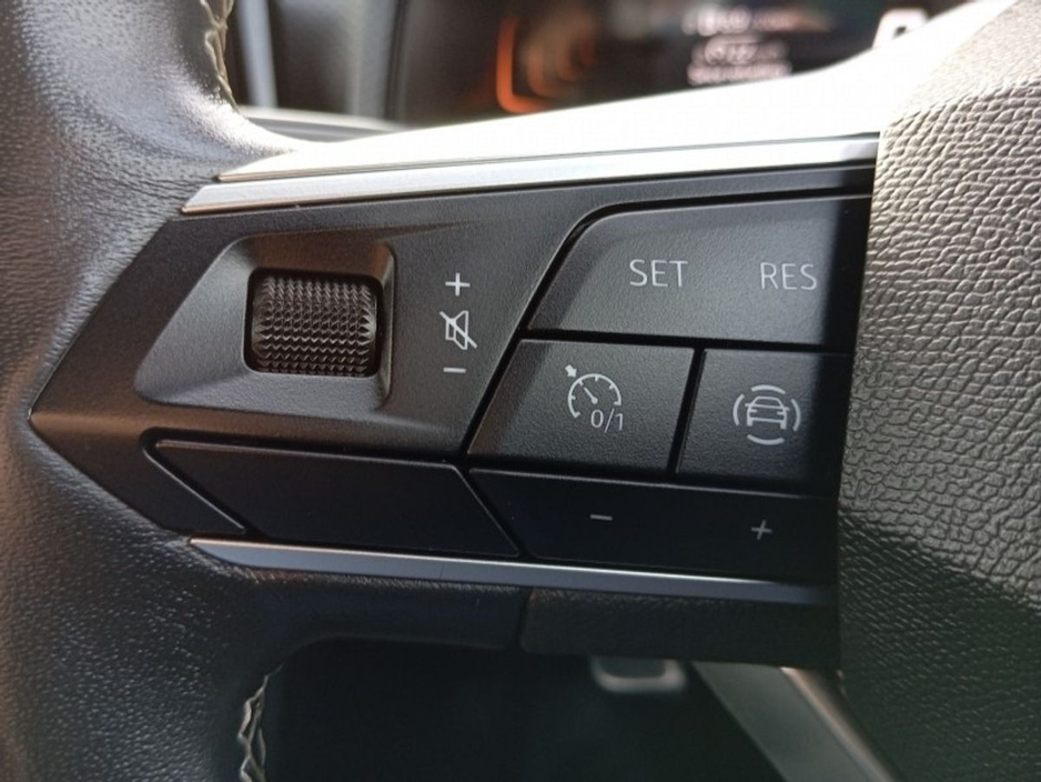 2019 SEAT Arona - image 11