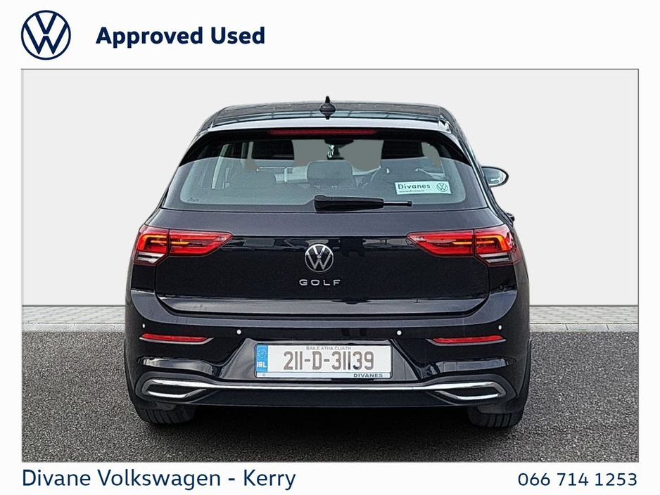 2021 Volkswagen Golf - image 13