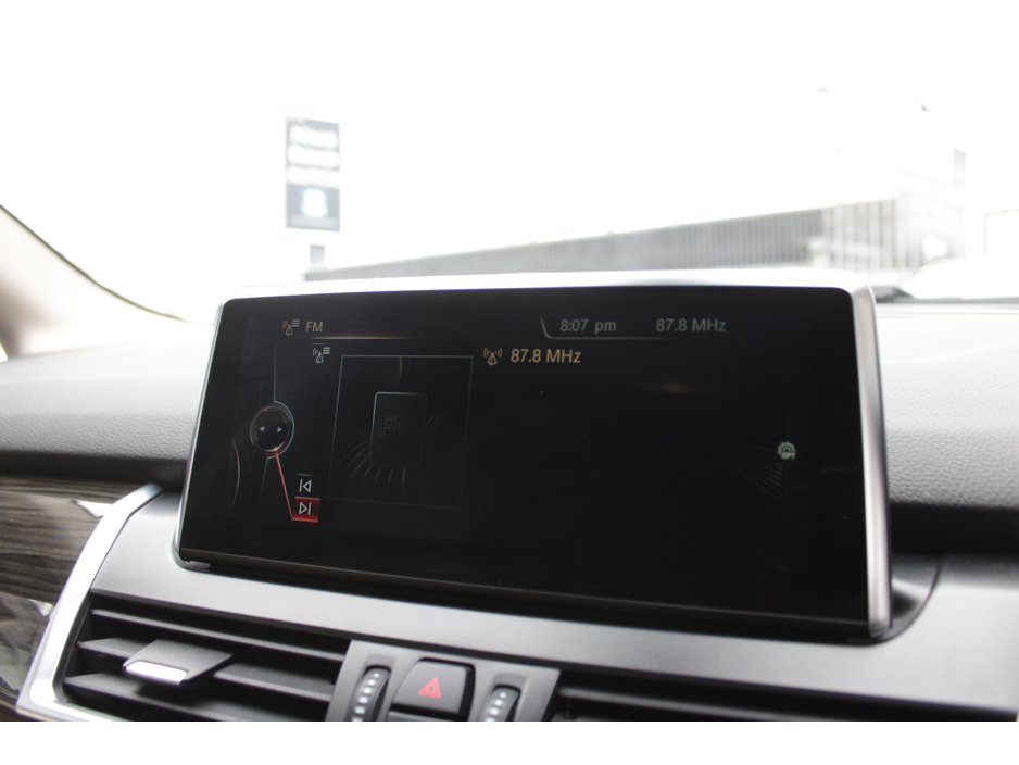 2016 BMW 2 Series Active Tourer - image 13