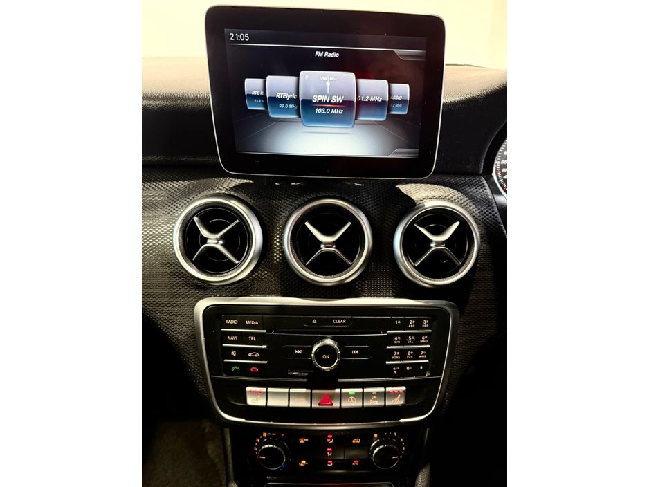 2016 Mercedes-Benz A Class - image 17